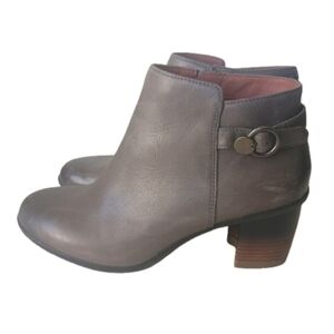 Dansko Perry Burnish Gray Women's Ankle Booties Size:38